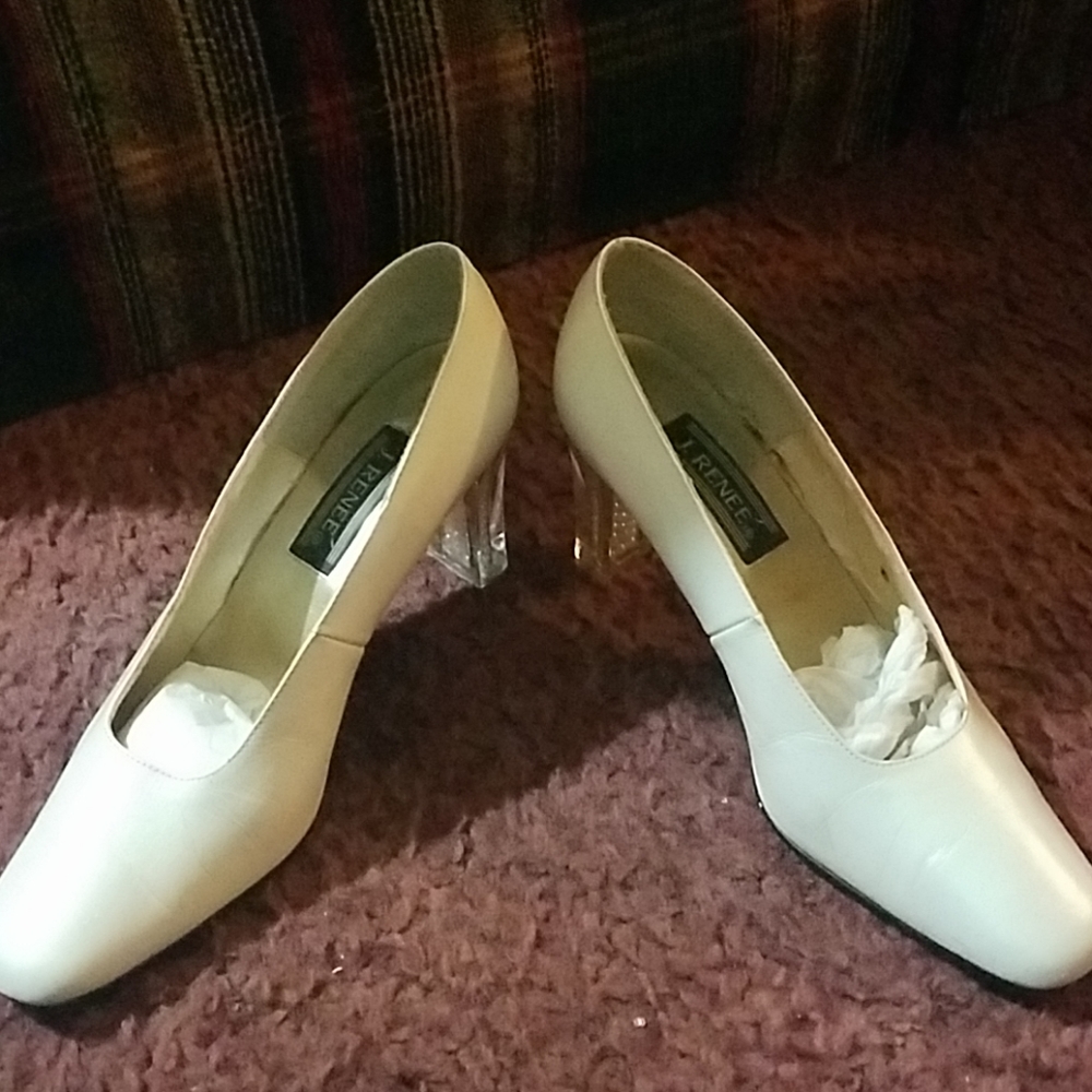 Dress shoes
